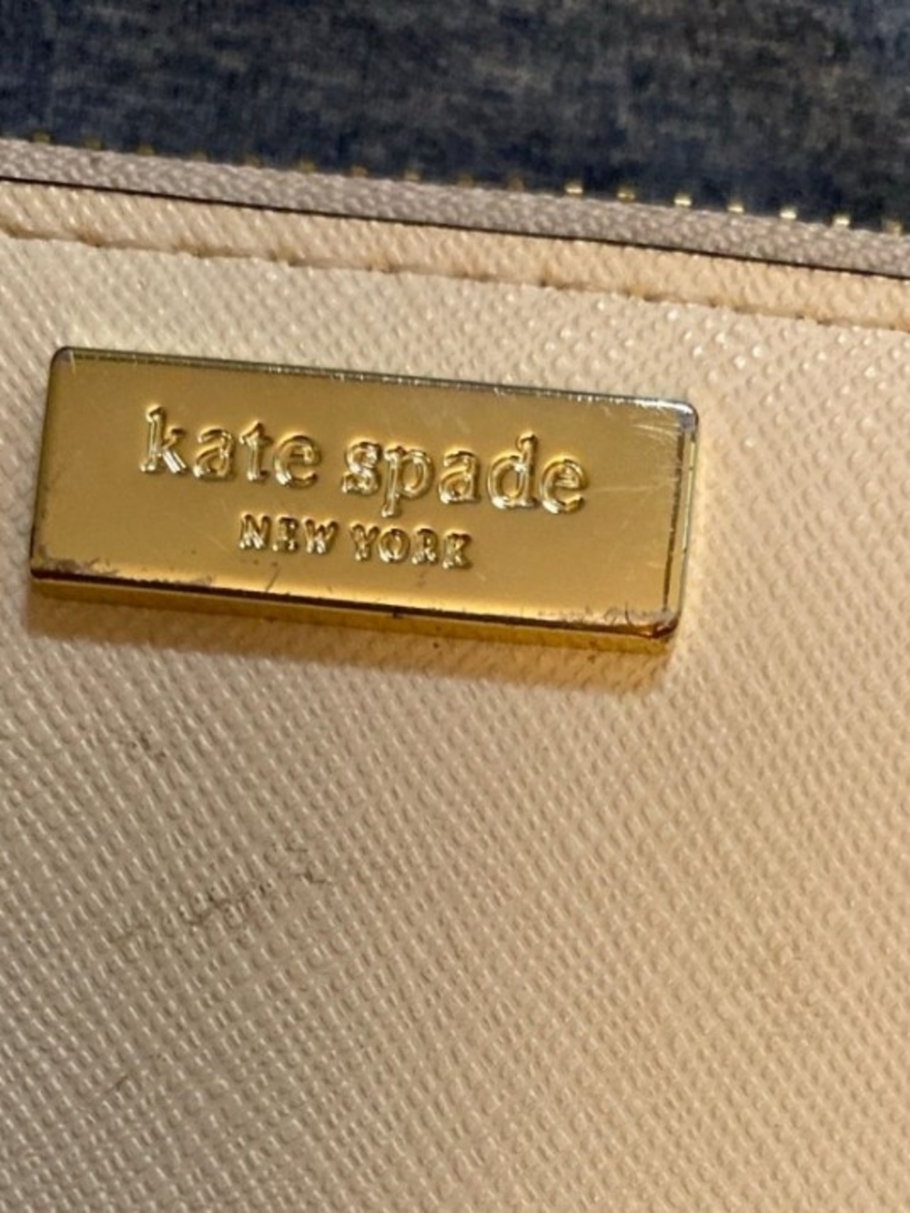 kate spade Blush Zip Wallet - Picture 2 of 10